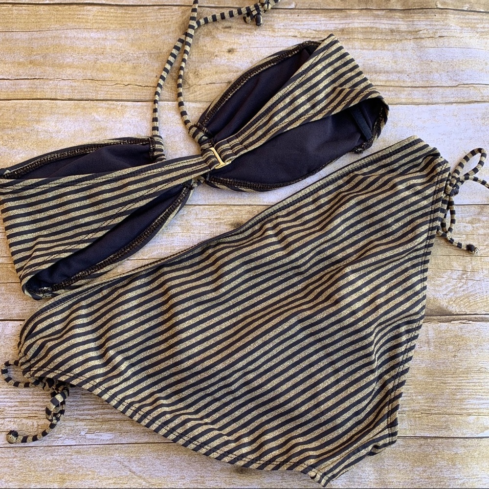 Two piece bikini - Picture 3 of 4